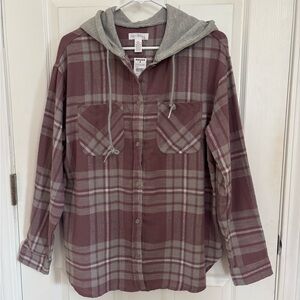 Tilly’s hooded flannel